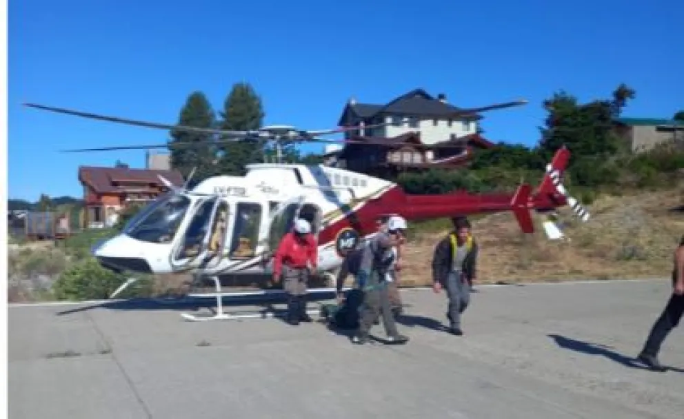 Rescataron en helicóptero a tres turistas israelitas que cayeron por el cañadón de laguna Cretón