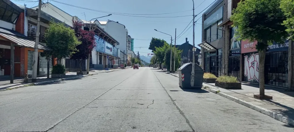 Bariloche desierta: Domingo de Navidad con 30 grados de temperatura 