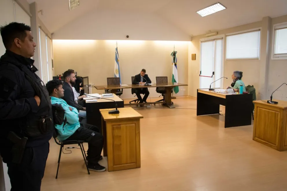  Imputaron al conductor que arrolló al motociclista en Bustillo