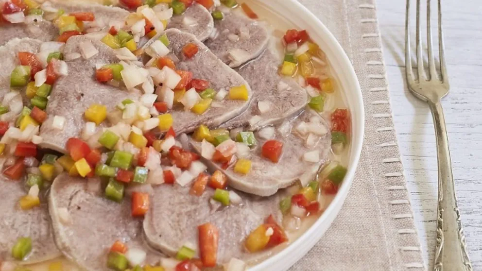 Un clásico de las Fiestas: hacé lengua a la vinagreta 