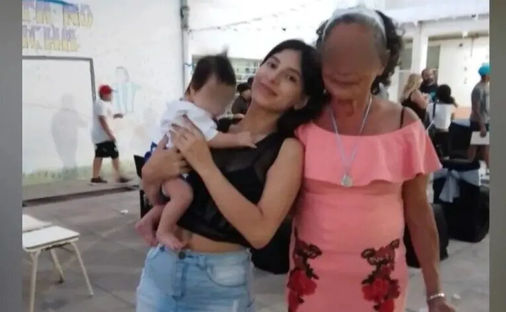 Horror: una joven defendió a su mamá del ataque de su pareja y recibió más de diez puñaladas