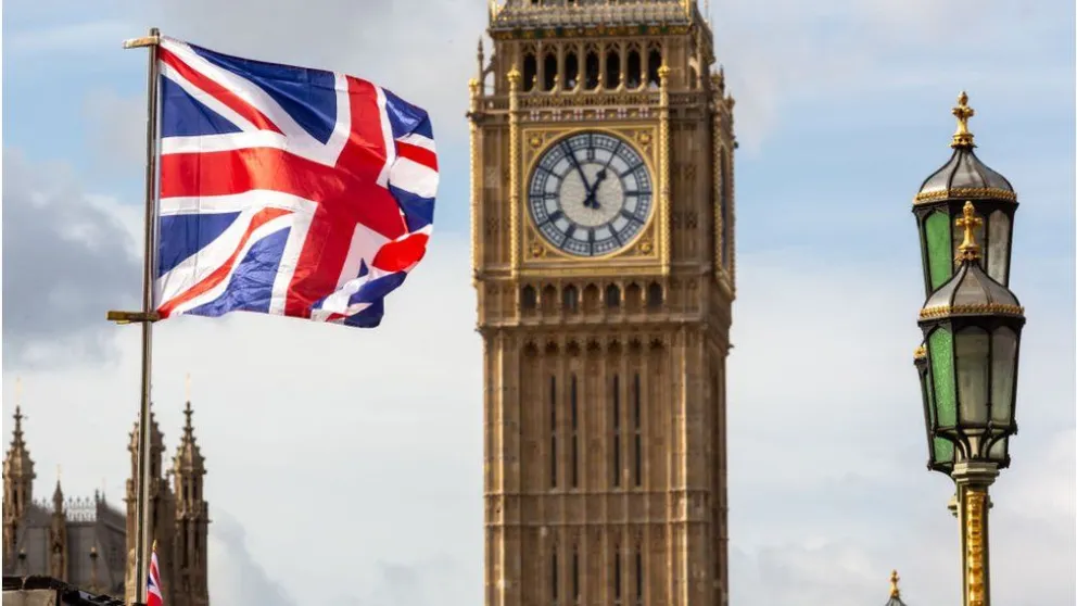 ¡Es tu oportunidad! se ofrecen 100 becas para estudiar inglés en Reino Unido: requisitos y cómo postularse