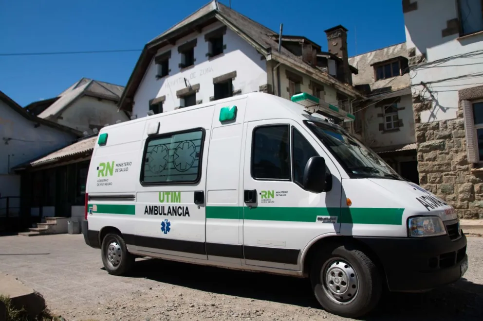 Agredía a su expareja y recibió una golpiza de parte de los familiares de la víctima: quedó internado en Bariloche