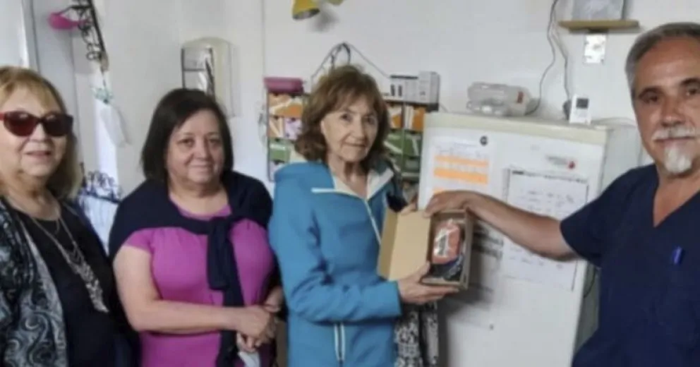 La Rueda Femenina del Rotary Club Bariloche donó un sensor de temperatura al centro de Salud de El Frutillar