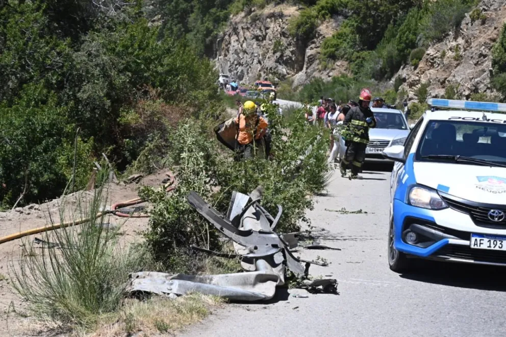 Familia de turistas chilenos desbarrancó y por milagro no cayeron al lago Lácar