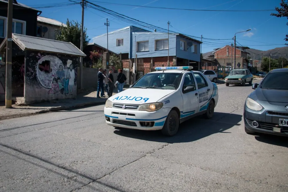 Lamentable suceso que preocupa a la sociedad barilochense. / Foto Facu Pardo 