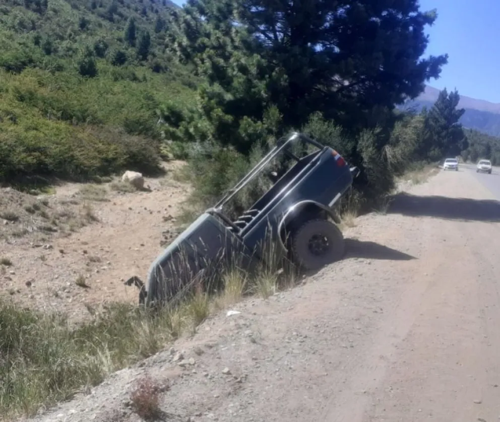 Perdió el control en la ruta a Catedral y quedó en una incómoda posición