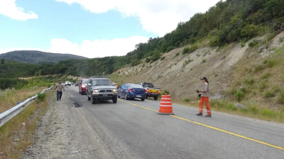 Vialidad Nacional solicita precaución y respeto a las indicaciones en la ruta Bariloche - El Bolsón