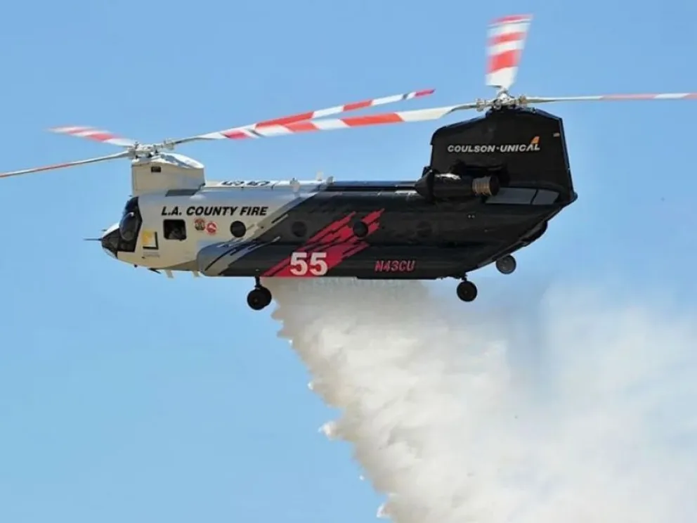 Trasladarían nuevamente al helicóptero canadiense que ayuda al combate contra los incendios 