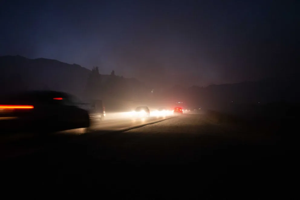 Por presencia de humo y móviles de emergencia, solicitan transitar con precaución por Ruta 40