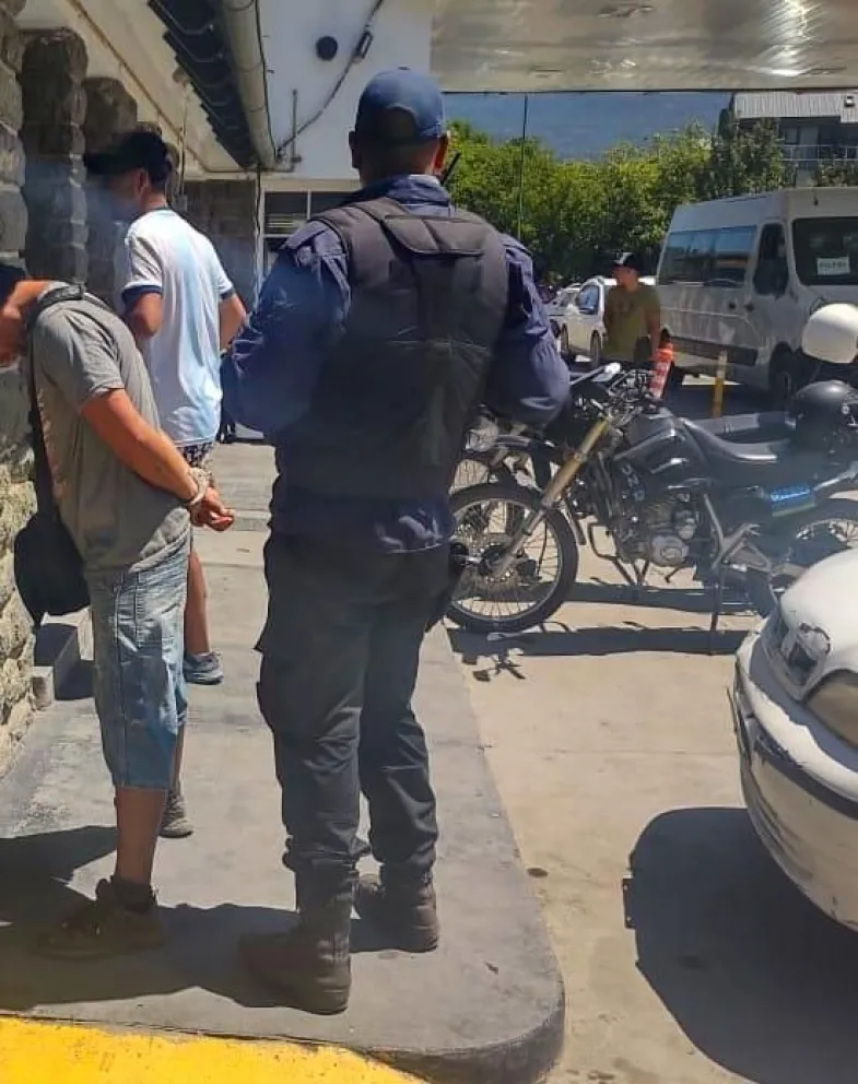 Tiró por la ventana un inhibidor de alarma antes de ser detenido 