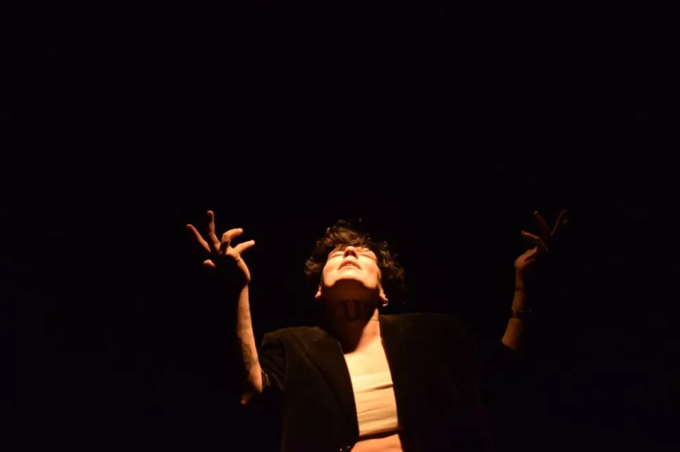 Llega “Efluvios”, obra poético-identitaria