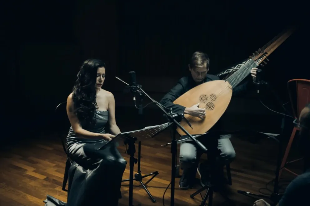 El Dúo T4 aprovecha días barilochenses y dará concierto de música italiana