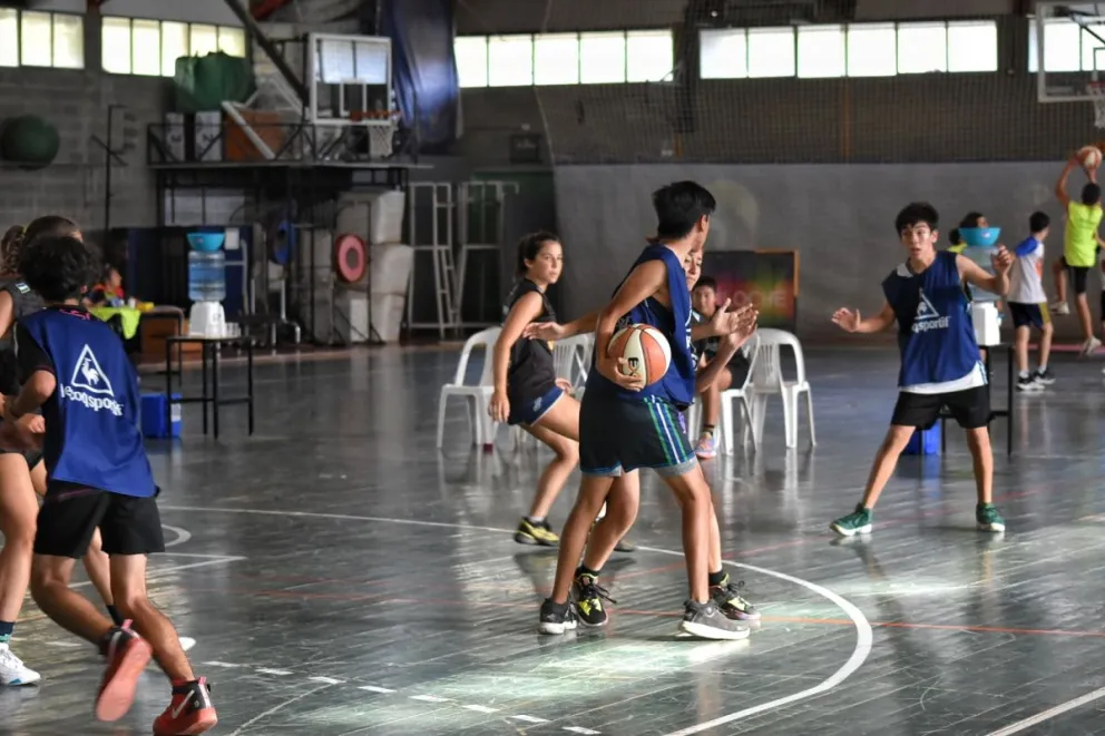 Hubo encuentro de básquet 3x3 en el Municipal  