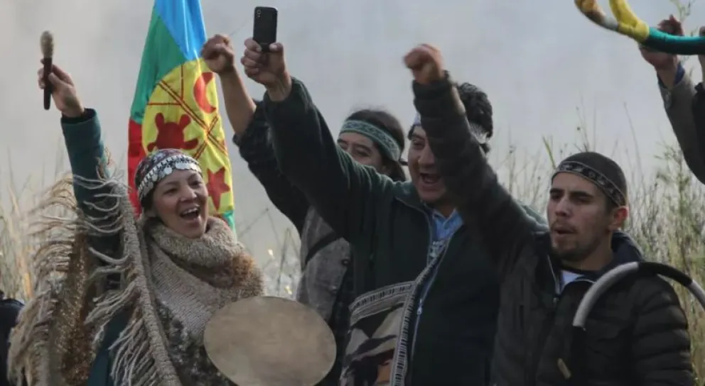 El gobernador Gutiérrez confirmó que se entregará la carpeta del relevamiento territorial a la comunidad mapuche