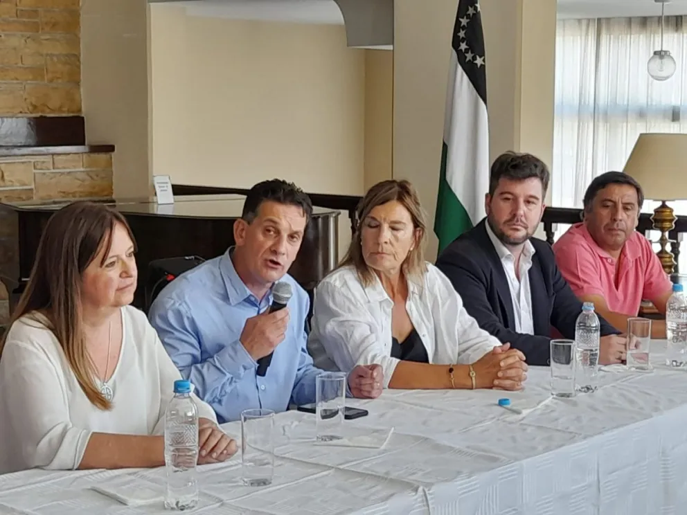 Costa Brutten será candidato a vicegobernador del FDT
