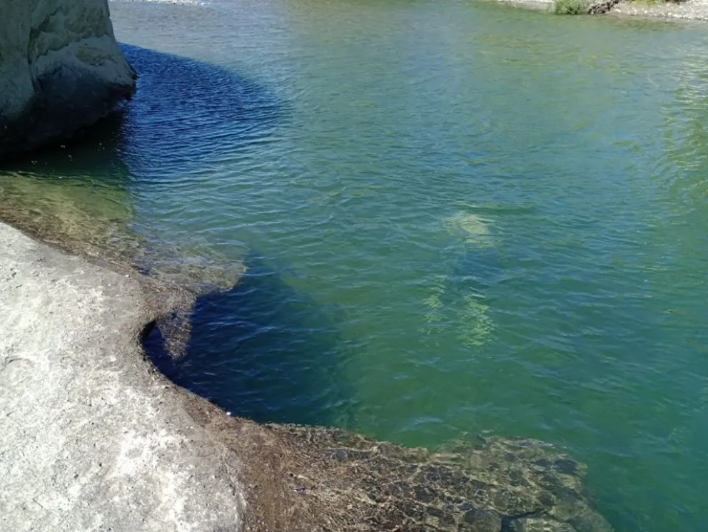 El cuerpo de un adolescente de 15 años de Esquel apareció flotando en río Percy