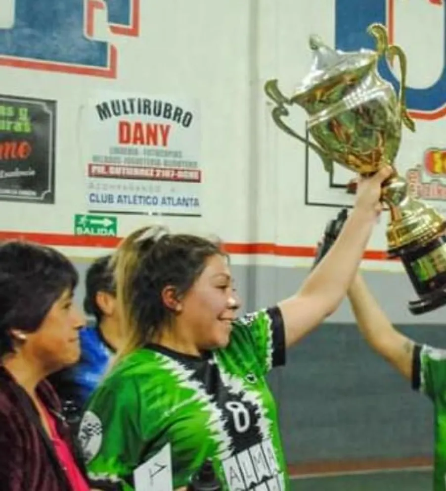 Jugadora lanzó rifa para afrontar una costosa operación