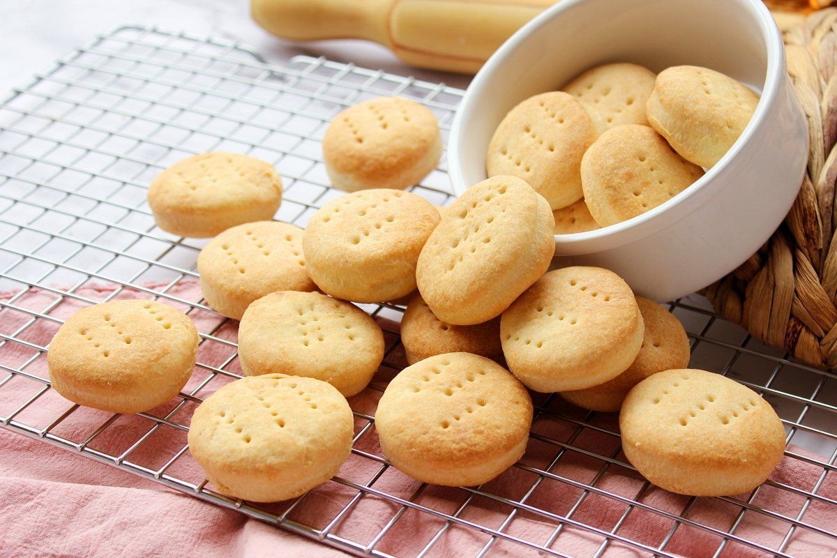 Cómo hacer bizcochitos de grasa con 4 ingredientes