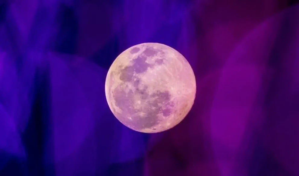 La luna llena sobre Leo llega este finde y así afectará a cada signo del zodiaco
