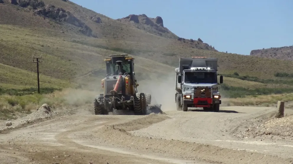 Precaución: siguen los trabajos en la Ruta 23 entre Dina Huapi y Pilcaniyeu