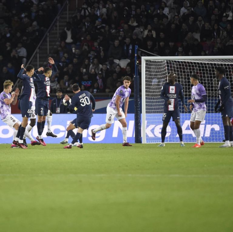 Sigue siendo el mejor: Messi le dio la victoria al PSG con un golazo ...
