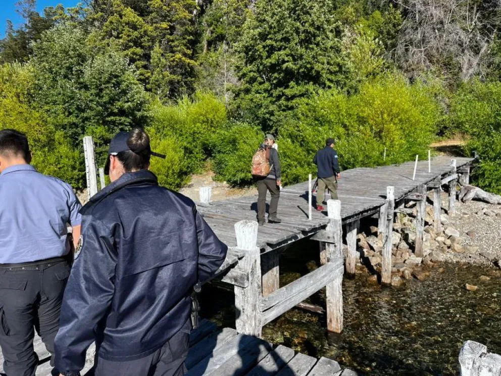 Se encontraron restos de paintball y fogones en zonas no permitidas de la isla Huemul 