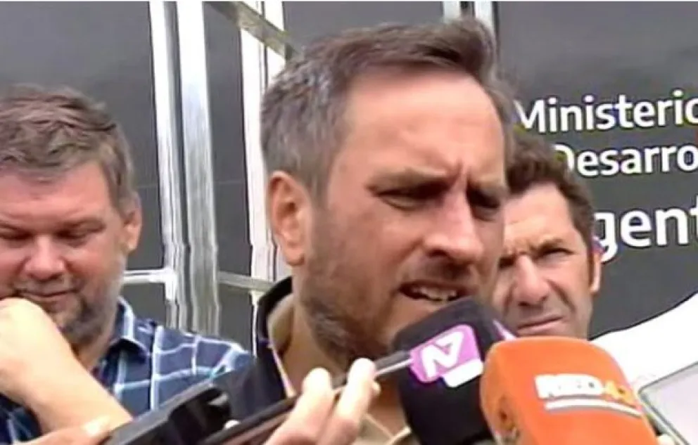 Cabandié llegó a Chubut y reclamó “todo el peso de la ley” en caso de intencionalidad en los incendios
