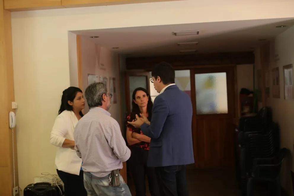 Según Wallace, el aumento de tasas es “abusivo y desproporcionado”