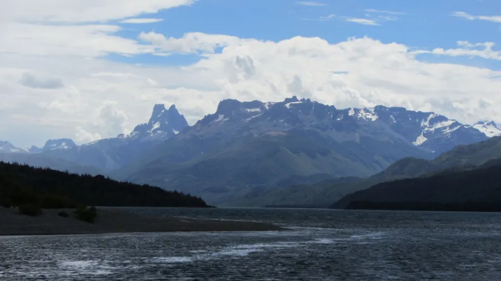 ¿De dónde viene el nombre del lago Cholila?