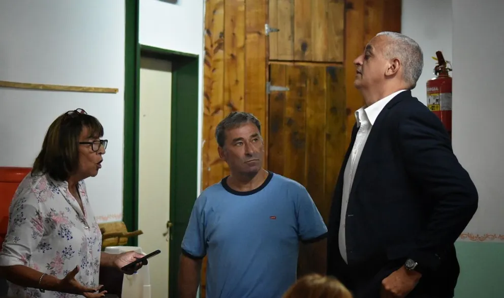 Clima “caliente” en el encuentro de Pietragalla con habitantes de Mascardi