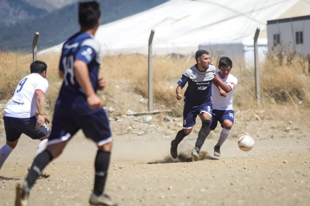 Pincharratas ganó y se acercó a los punteros