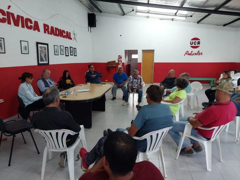 Molestos con Tortoriello, afilados radicales piden pista en la Lista 3 y el “gran acuerdo”