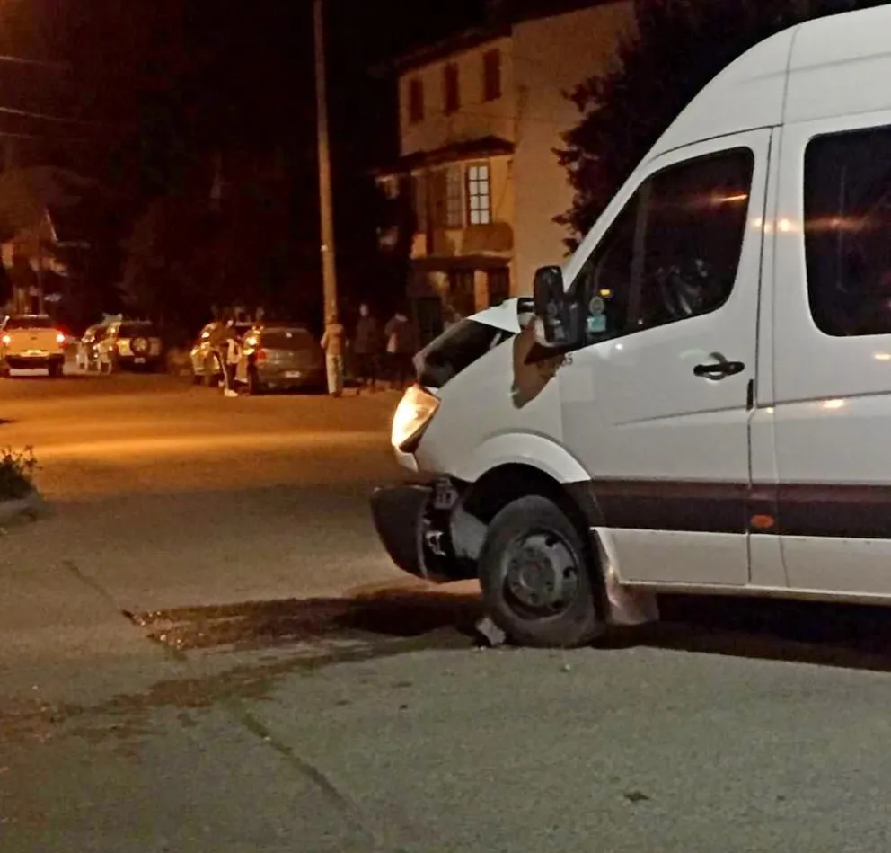 Fuerte choque en la esquina de Albarracín y Palacios