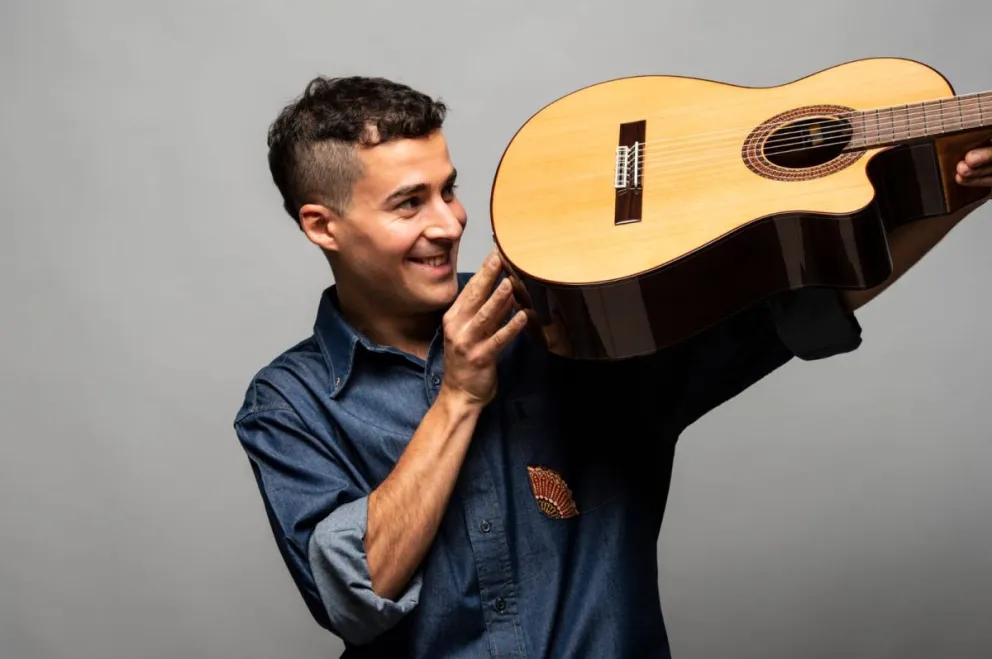 Con Julián Muro, la música argentina, la clásica y el jazz entran a un bar