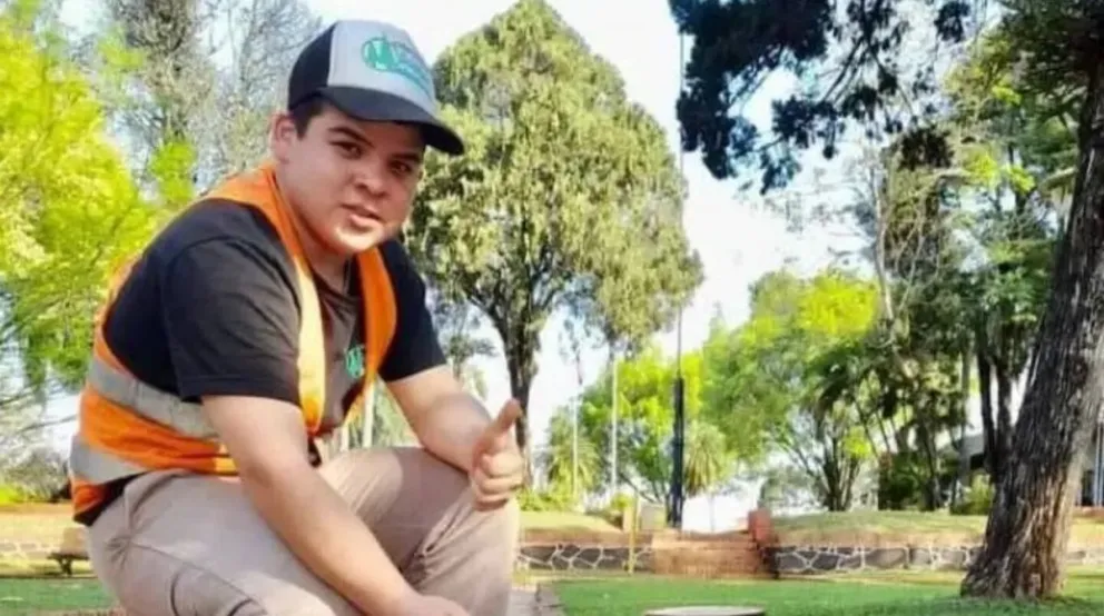 Trágico: un joven murió aplastado por el camión de basura que conducía su papá