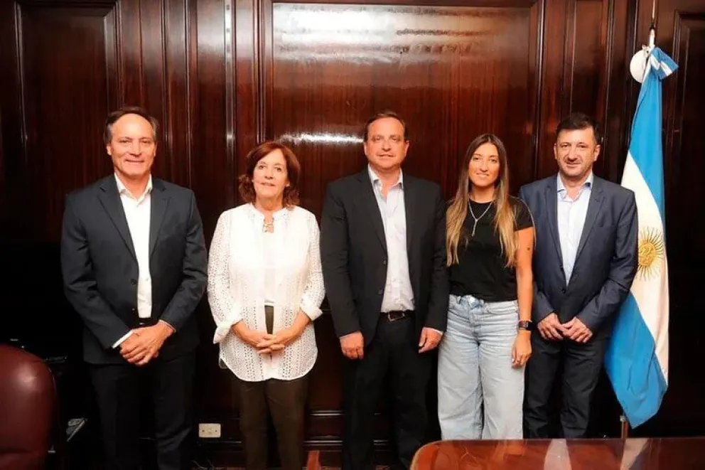 Se quebró el bloque de senadores del Frente de Todos: cinco legisladores formarán una bancada propia