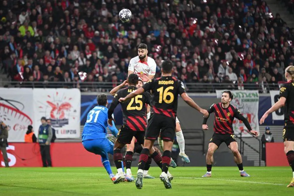 El Manchester City tuvo un mal segundo tiempo y lo pagó caro