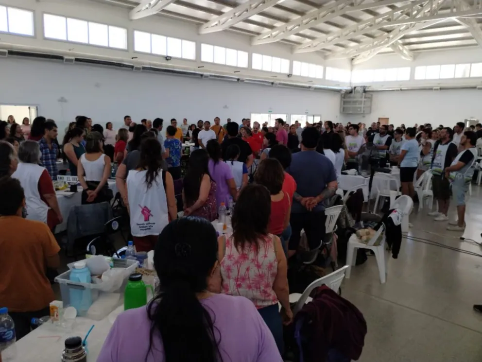 En el segundo día del paro docente, las seccionales definen hoy su mandato para el Congreso
