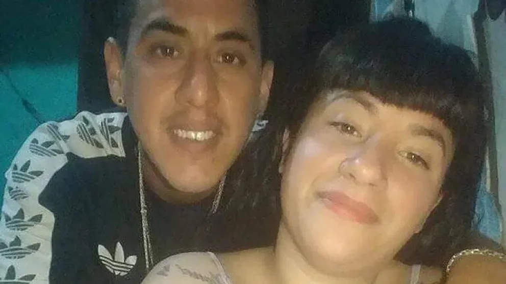 Una mujer fue asesinada de un disparo en la nuca frente a su hijo de 8 años 