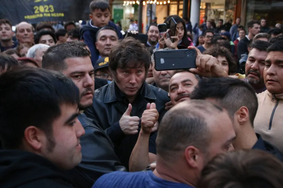 Libertarios de Bariloche aseguran que van en listas de otros dos candidatos