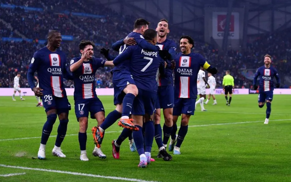 Con un Messi imparable, PSG se quedó con el clásico en Francia