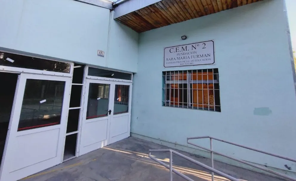 El inicio de semana sin clases por el paro de docentes ya se siente en la ciudad 