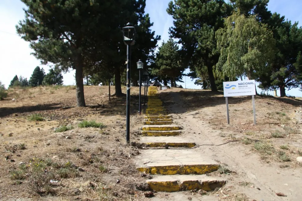 Trabajadores de Radio Nacional Bariloche convocan a un abrazo simbólico a la emisora