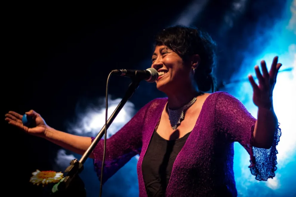 Luz Rodríguez suma canciones al Mes de la Mujer