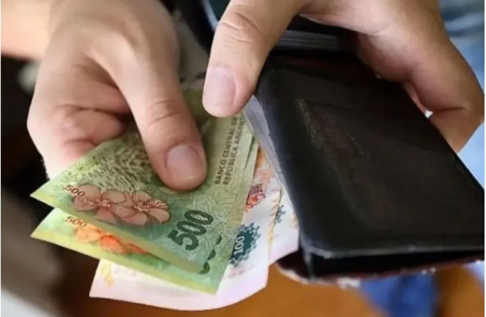 Plazo fijo o dólar blue: ¿Cómo conviene ahorrar?