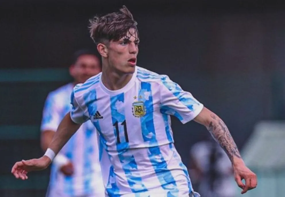 Convocado por Scaloni: ¿Qué necesita la Selección para blindar a Garnacho?