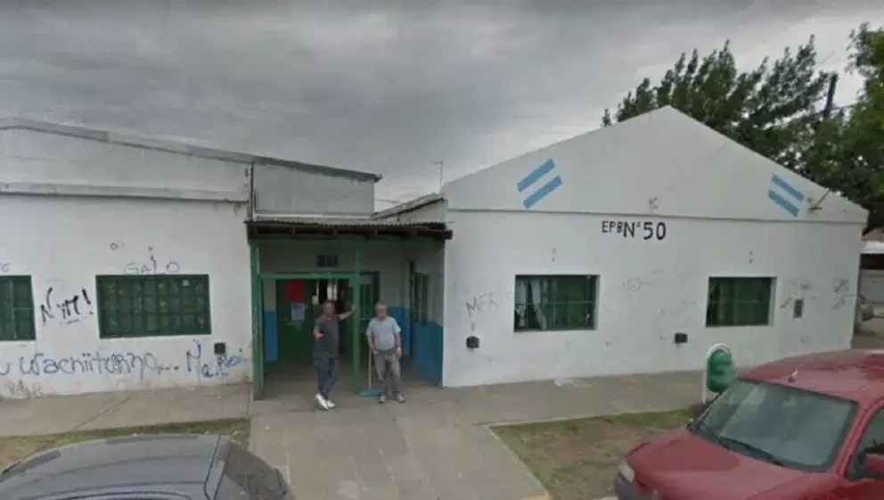 Un maestro fue golpeado por la mamá de un alumno el primer día de clases: “Me dijo que me iba a matar”