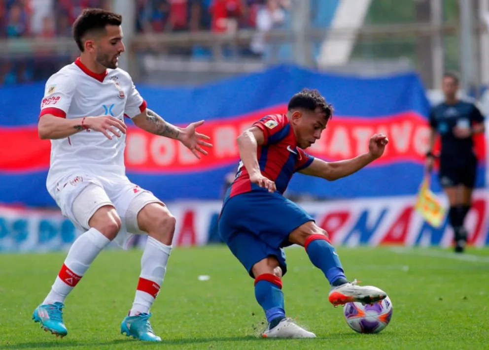 Huracán se enfrenta a San Lorenzo por la Liga Profesional: horario, dónde verlo y formaciones  