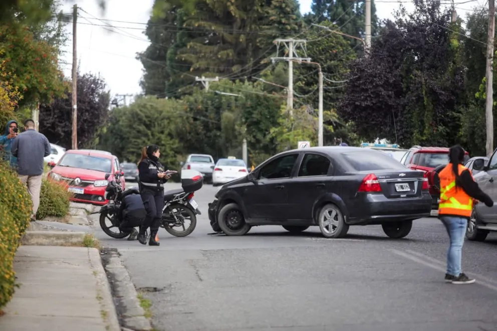 Un motociclista resultó herido tras una colisión en el barrio Belgrano